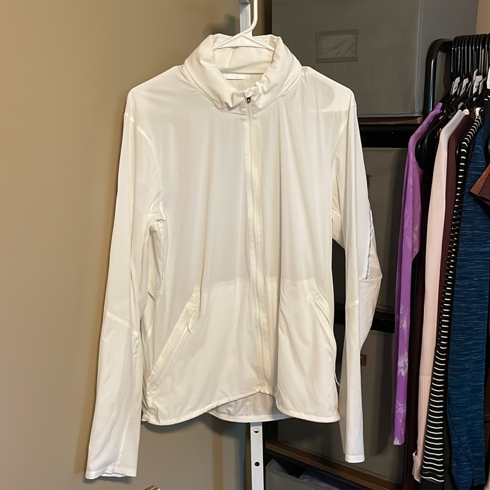 Lululemon Active Jacket Sz Medium White READ M97